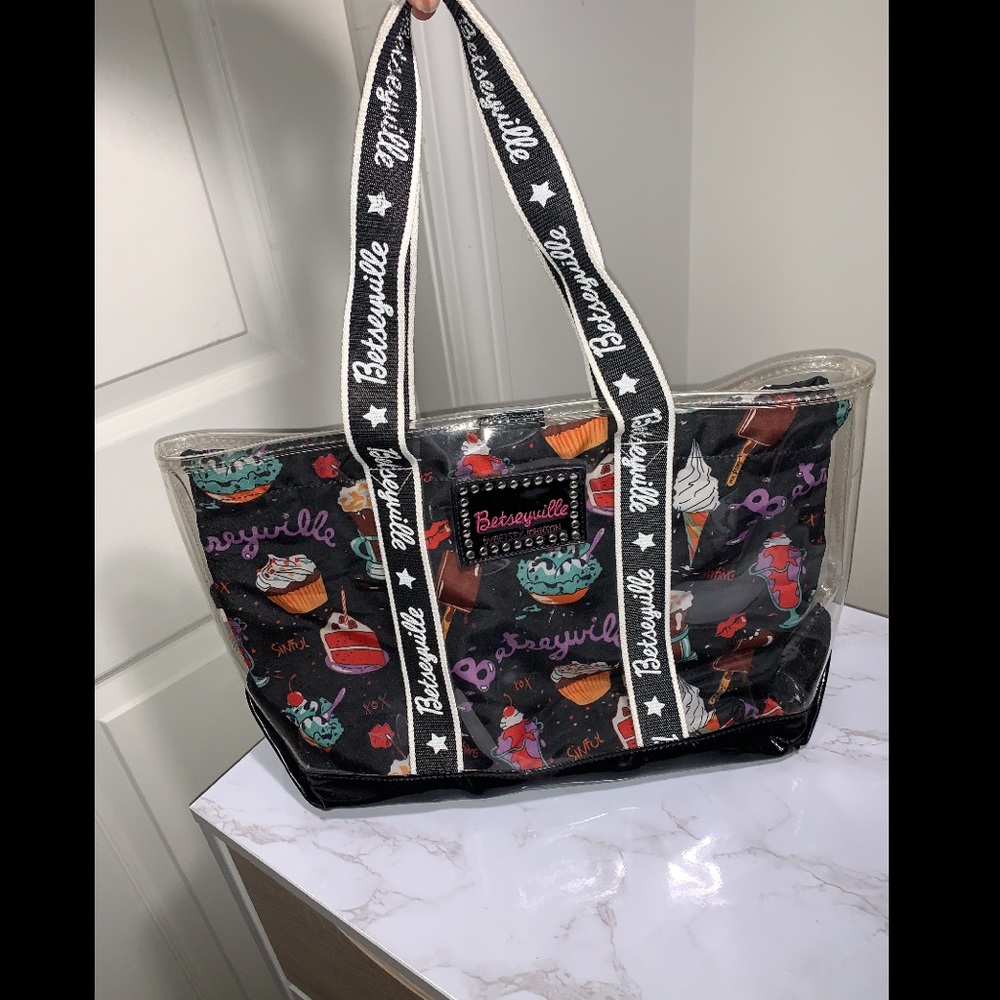 Betsyville Johnson clear purse w/ removable inside